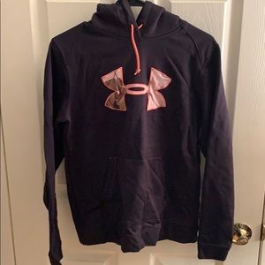 Under armour sweatshirt